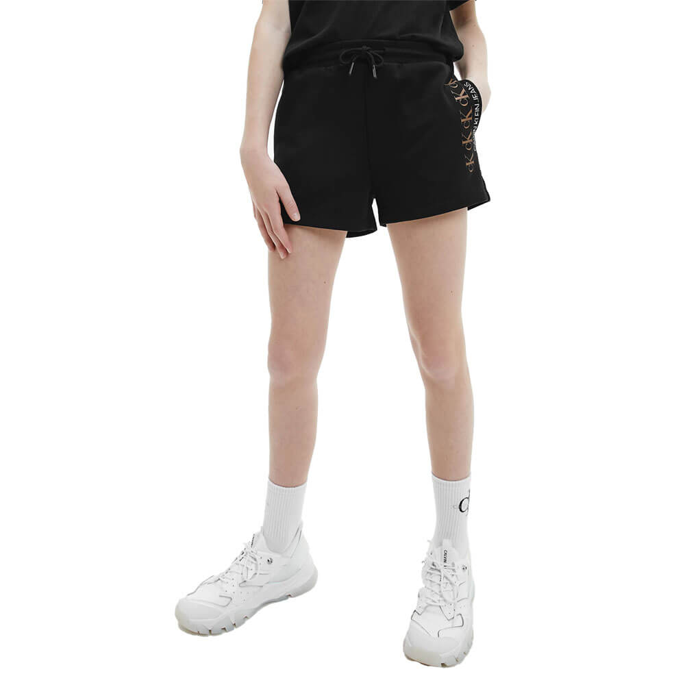 מכנס קלווין קליין קצר CK Repeat Foil Knit Shorts ילדים ונוער