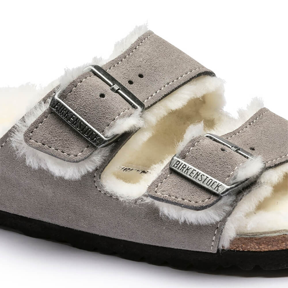 כפכפי בירקנשטוק Arizona Shearling נשים